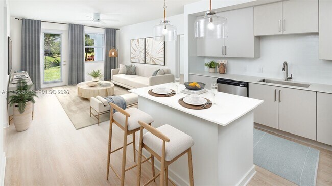 Building Photo - 4350 Peregrine C1