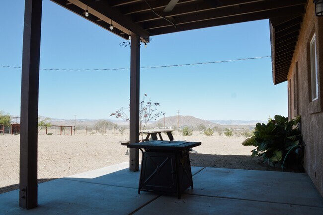 Building Photo - 1381 Soledad Ave