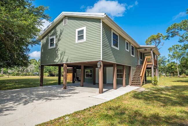 Building Photo - Serene 3-Bedroom Home on 1 Acre Lot