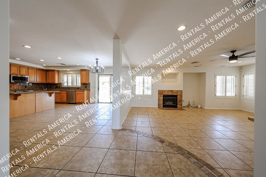 Building Photo - 9827 W Keyser Dr