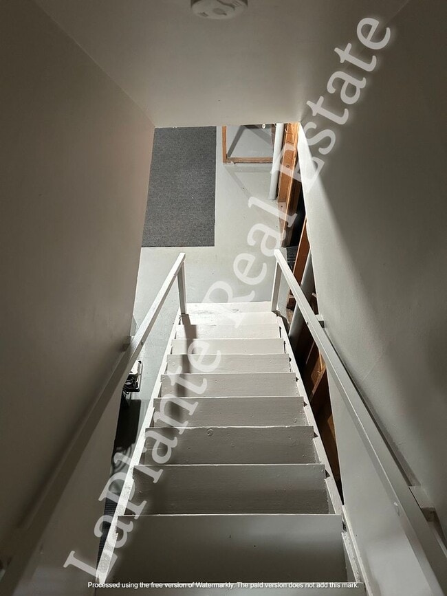 Building Photo - Charming 3-bedroom, 2-bathroom home located in the heart of Maumee