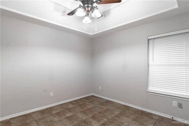 Building Photo - 4616 Xanthisma Ave W