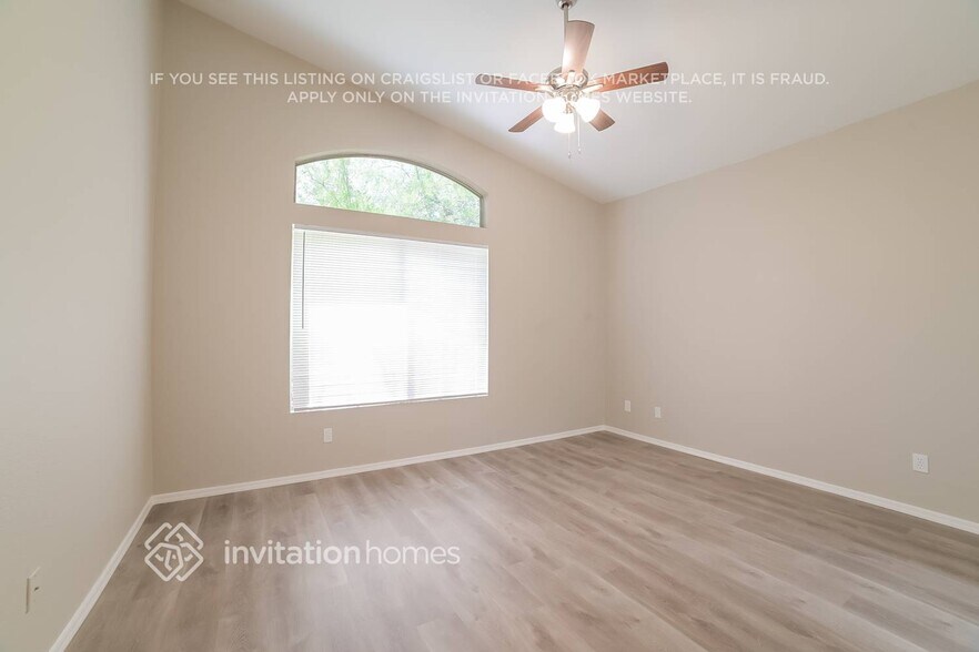 Building Photo - 791 E Glenmere Dr