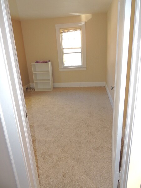 Bedroom - 331 Walnut St