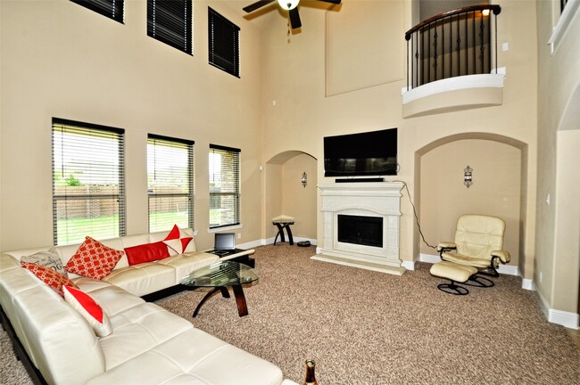 Building Photo - 17519 Murrayfield Ct
