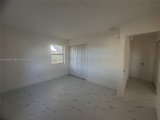 Building Photo - 301 NW 12th Ave