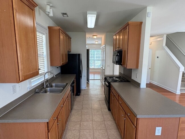 Building Photo - 13743 Carleen Way Dr