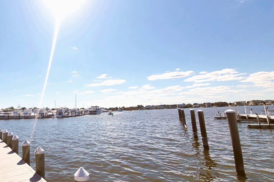 Building Photo - 76 Wharfside Dr