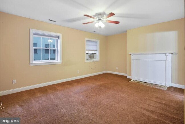Building Photo - 535 Spruce St