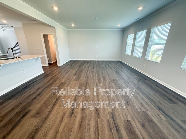 Building Photo - 380 Glacier Lk Dr