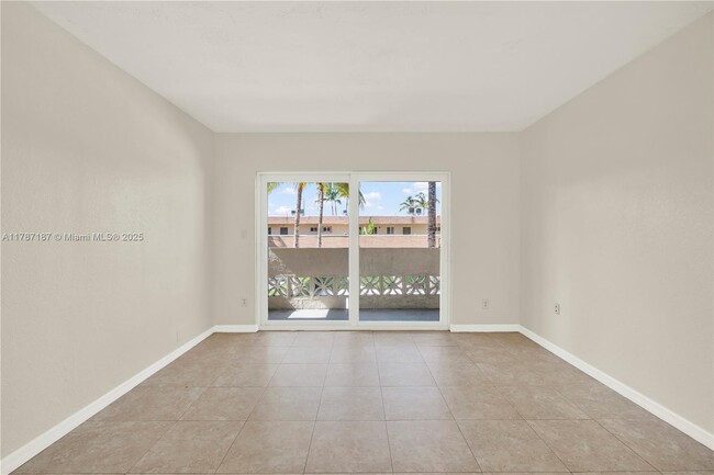 Building Photo - 14500 SW 88th Ave