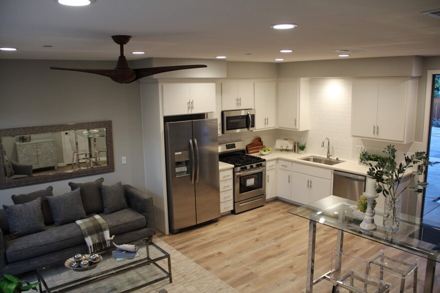 Unit 3626 Open Kitchen and Living Room - 3626 Chestnut St