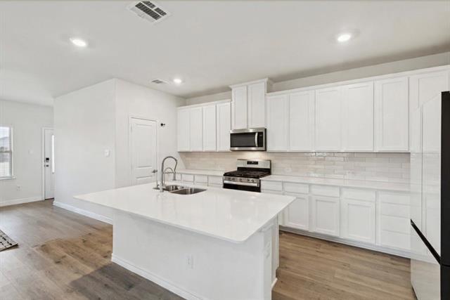 Building Photo - 3400 Honey Hl Rd