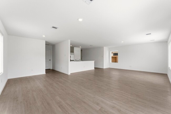 Building Photo - 6213 Alder Crk Dr