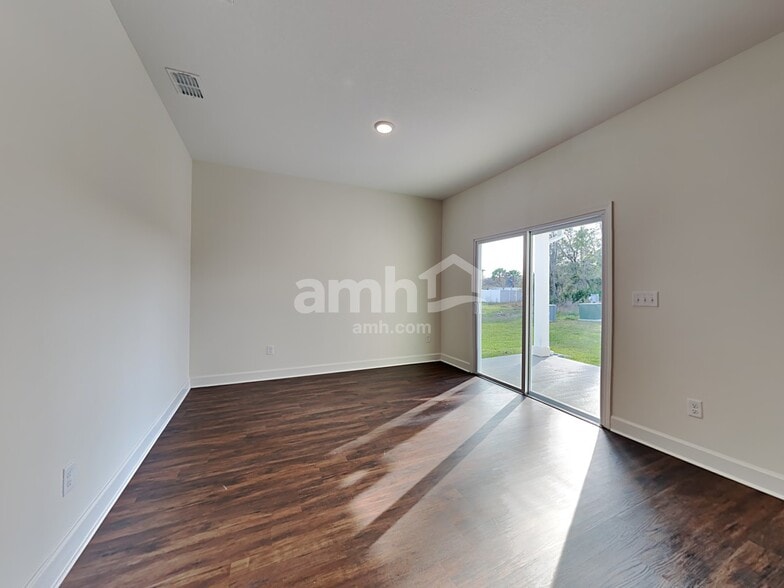 Building Photo - 12306 Paperbark Pl