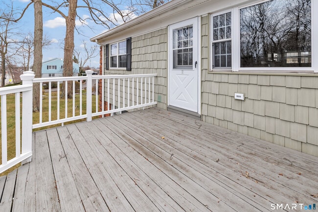 Building Photo - 245 Unquowa Rd