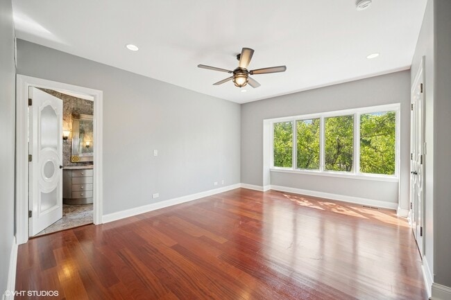 Building Photo - 2305 Tennyson Ln