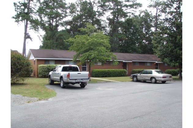 Building Photo - 103 Dellwood Cir