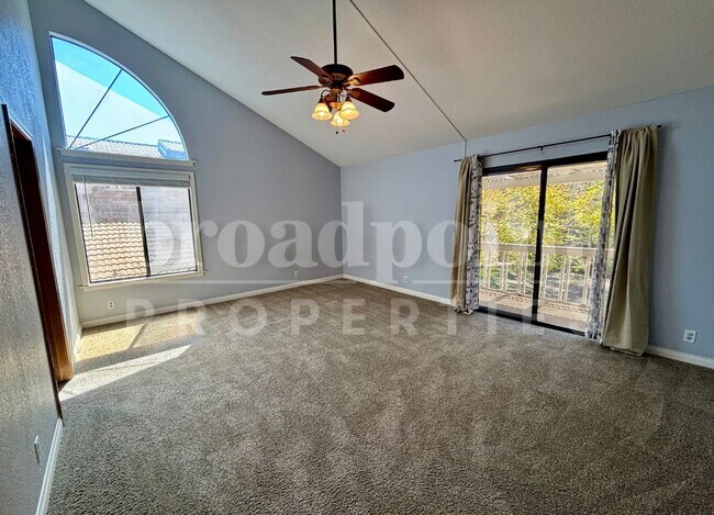 Building Photo - 10326 Oak Ranch Ln
