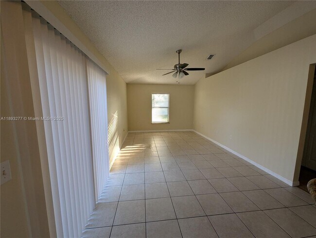 Building Photo - 78 Pine Grove Dr