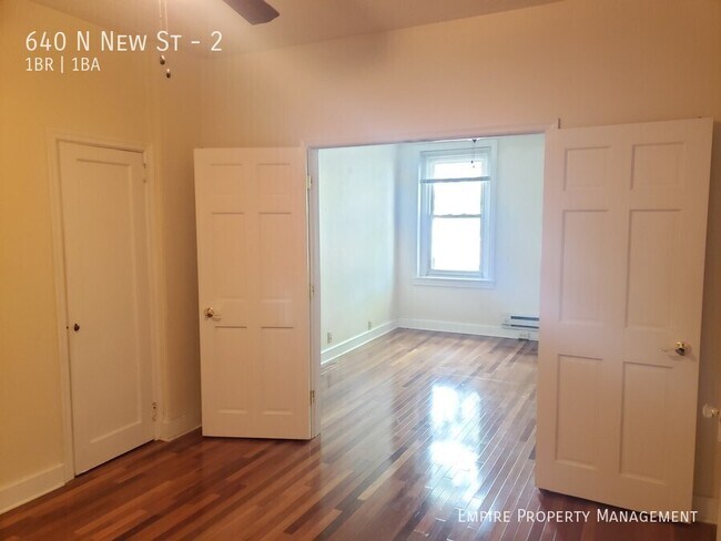 Building Photo - 640 N New St