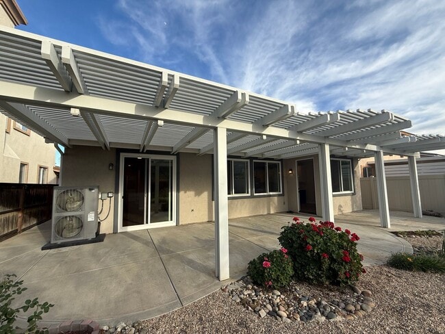 Building Photo - Stunning Home for Rent in Murrieta