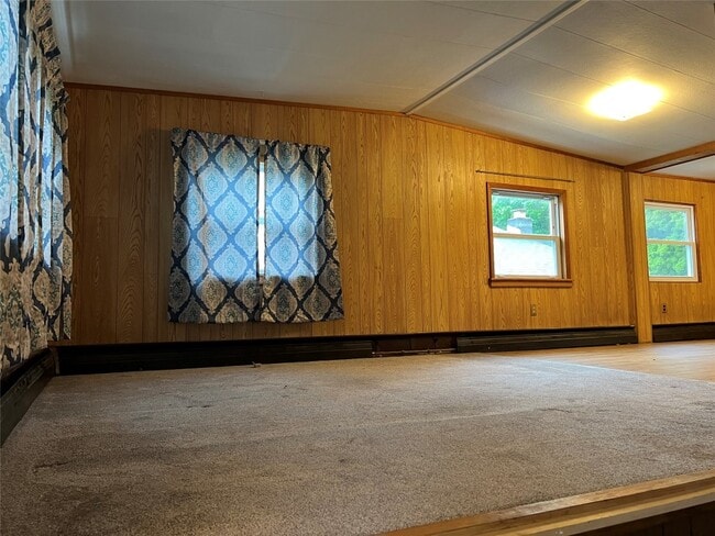 Building Photo - 26518 PA-267