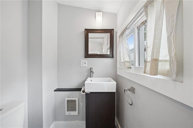 Building Photo - 1405 Morningside Ave