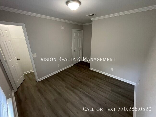 Building Photo - 1040 Thomasville Estates Dr SE