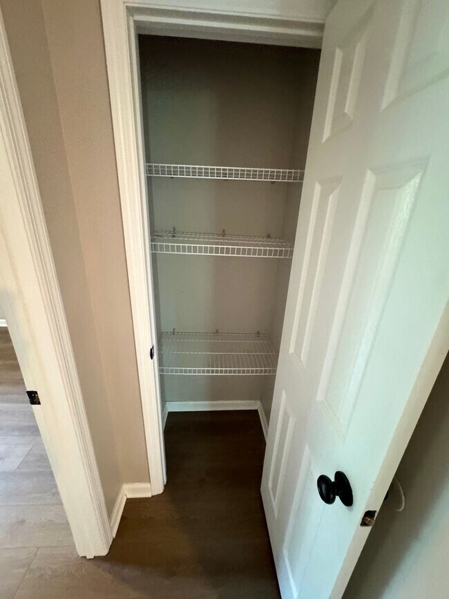 Building Photo - 3 Bedroom - Dublin