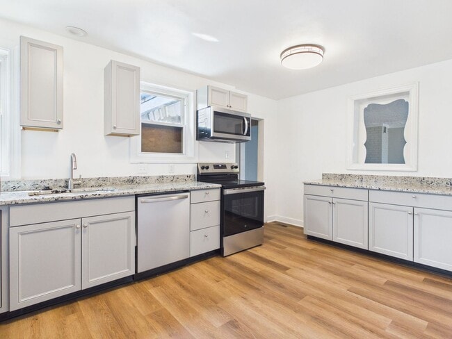 Building Photo - 3600 Pilots Ln