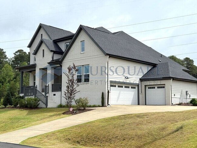 Building Photo - Elegant 4-Bed / 3.5-Bath Home with Main-Level Primary Suite, Quartz Kitchen & 3-Car Garage – In H...