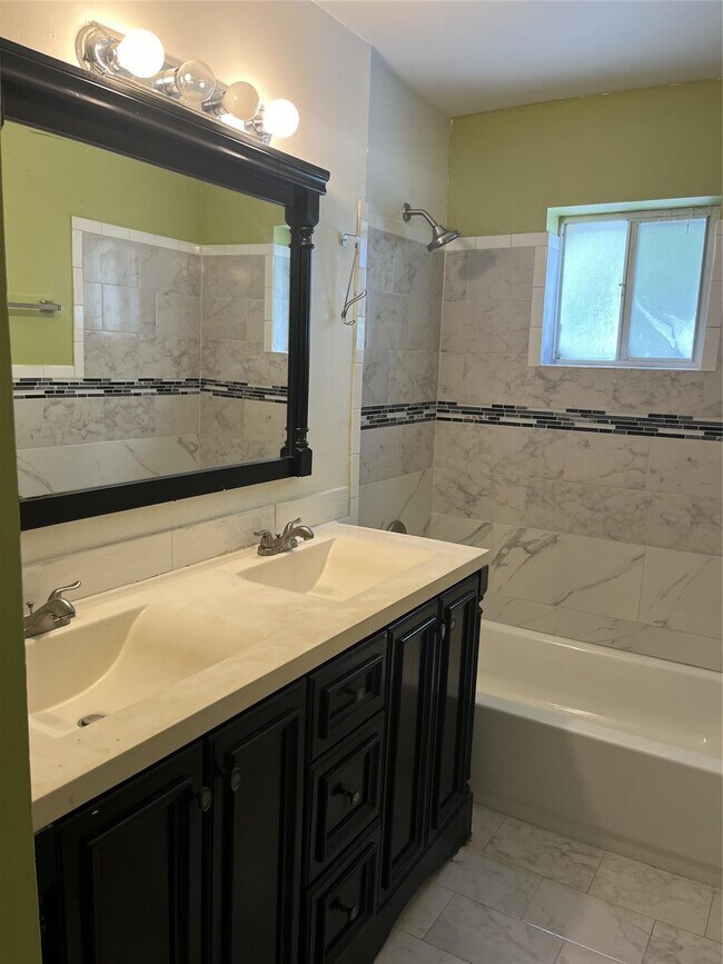 Building Photo - 2333 SW 82nd Way