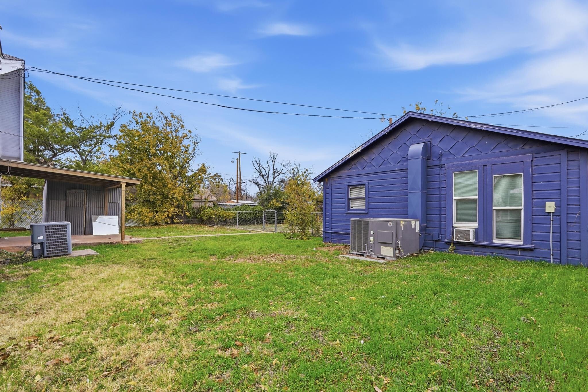 Building Photo - 1341 Hickory St