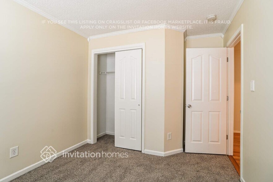 Building Photo - 15027 Jerpoint Abby Dr