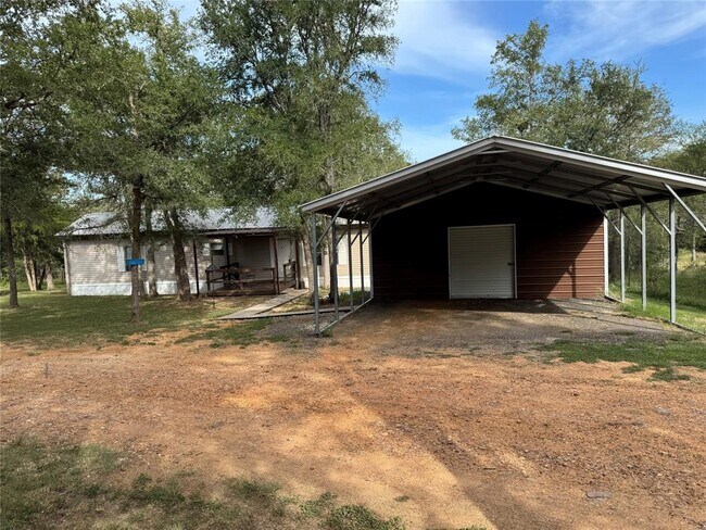 Building Photo - 399 Pope Bend N