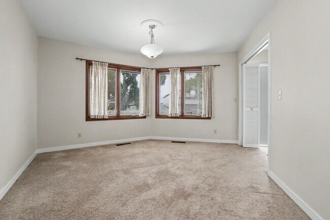 Building Photo - Charming 2 Bedroom Pacific Grove Home with Ocean Views