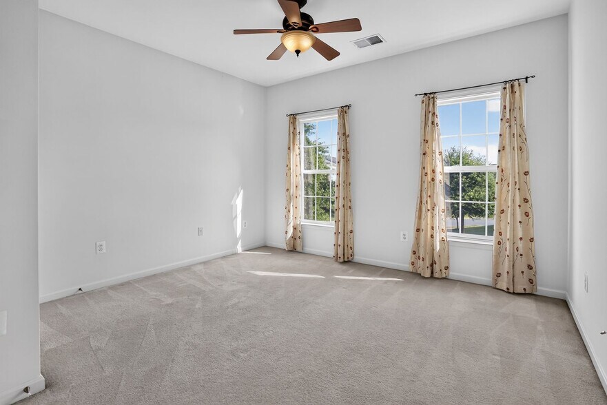 Building Photo - 44331 Apache Cir