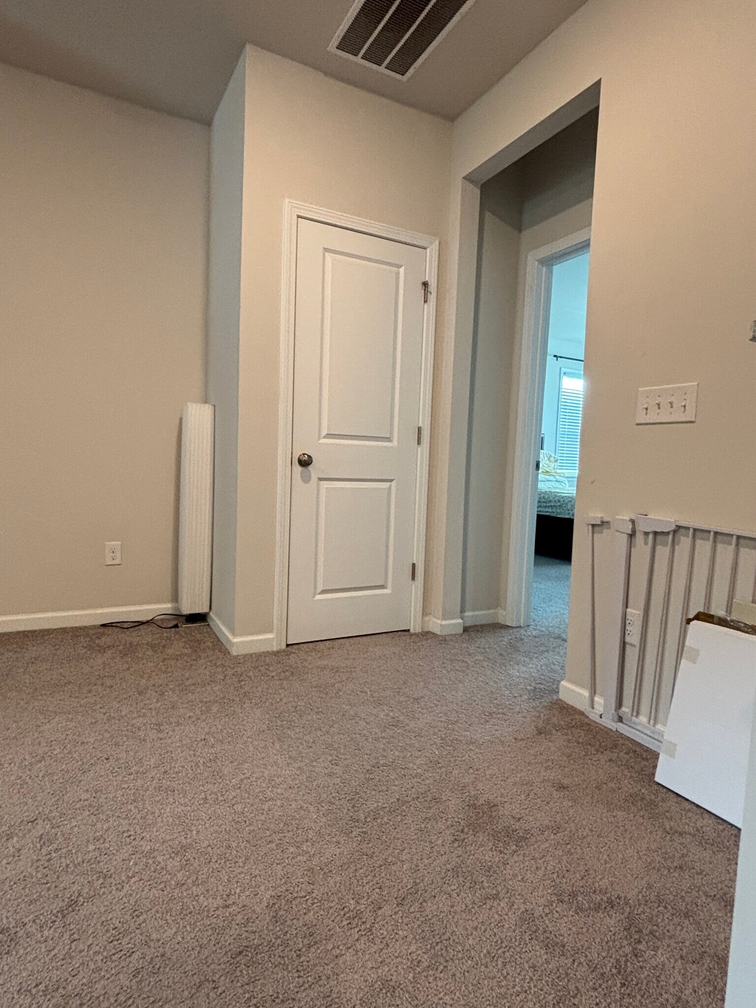 Building Photo - 719 Saffron Blvd