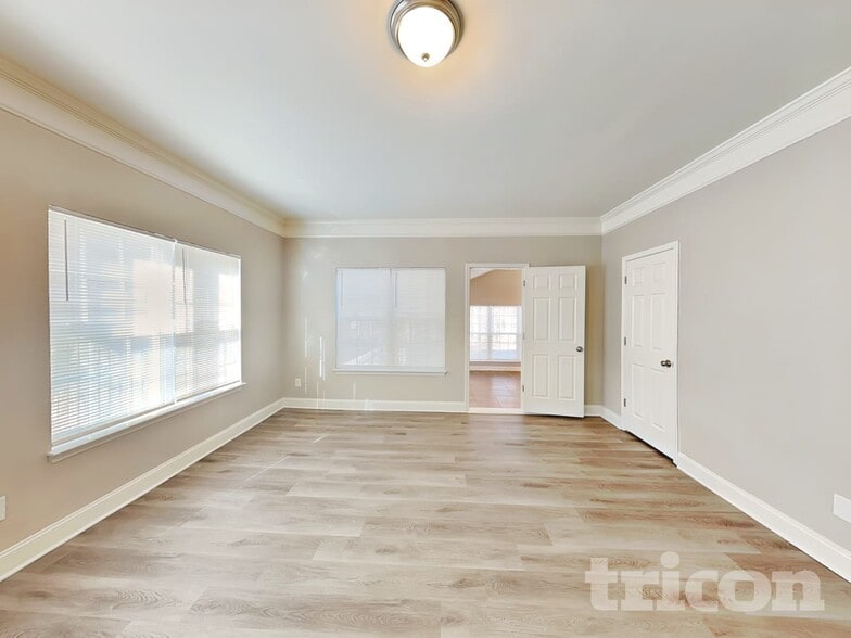 Building Photo - 11730 Crossroads Pl