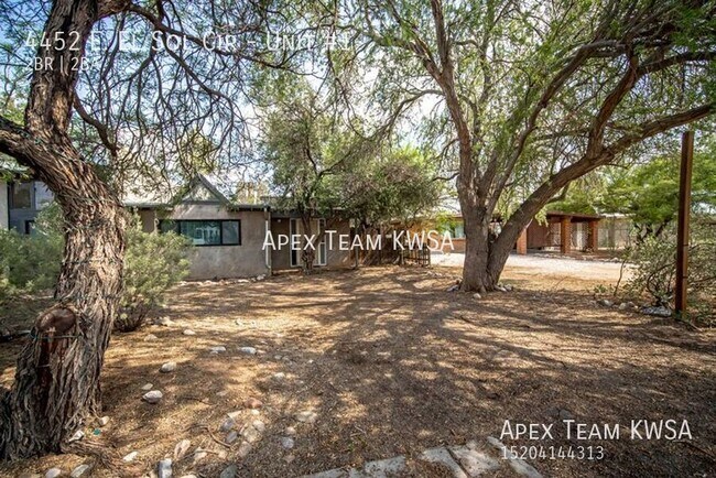 Building Photo - 4452 E El Sol Cir