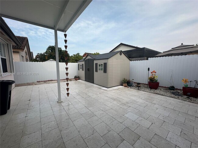 Building Photo - 15478 SW 23rd Ln