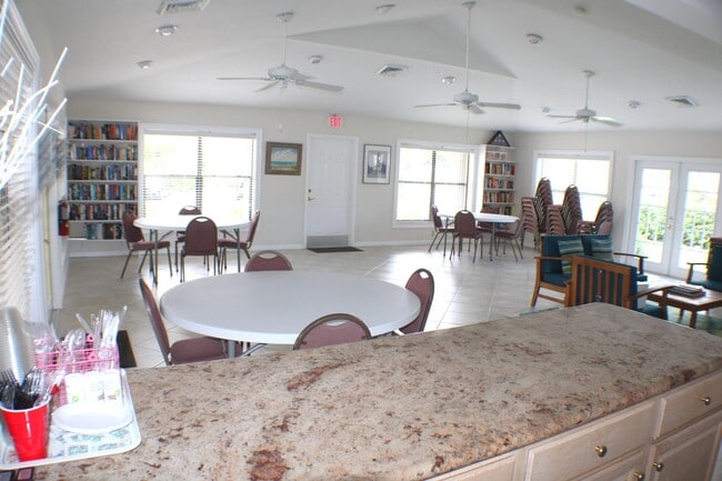 Building Photo - 1082 Keystone Dr