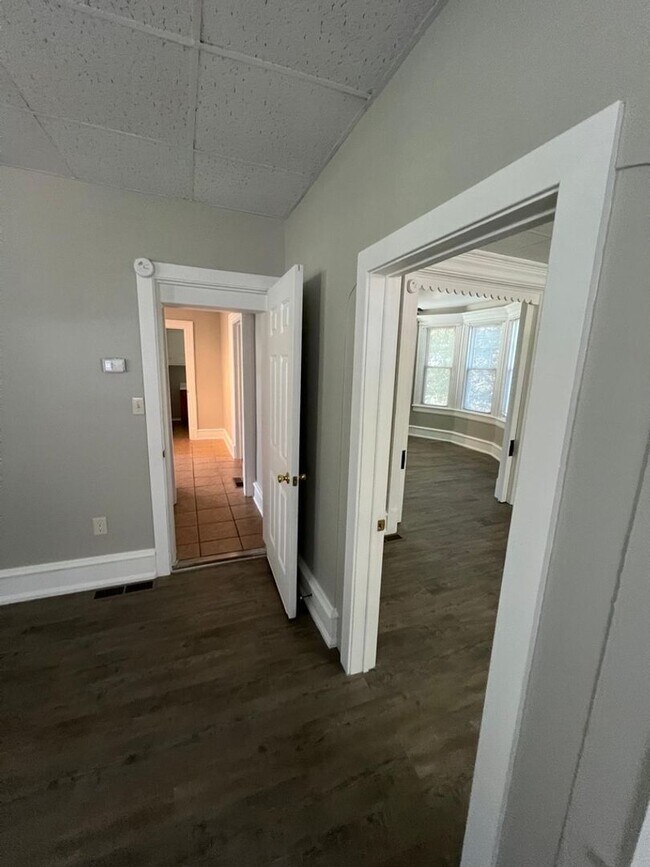 Building Photo - 4216 W Penn Ave