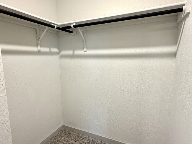 Building Photo - 13916 Lubeck Dr