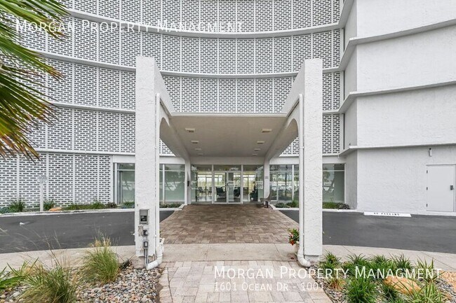 Primary Photo - 1601 Ocean Dr S