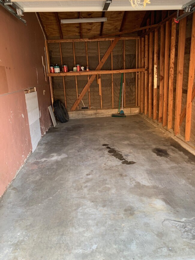 Building Photo - 1025 N Tippecanoe Ave