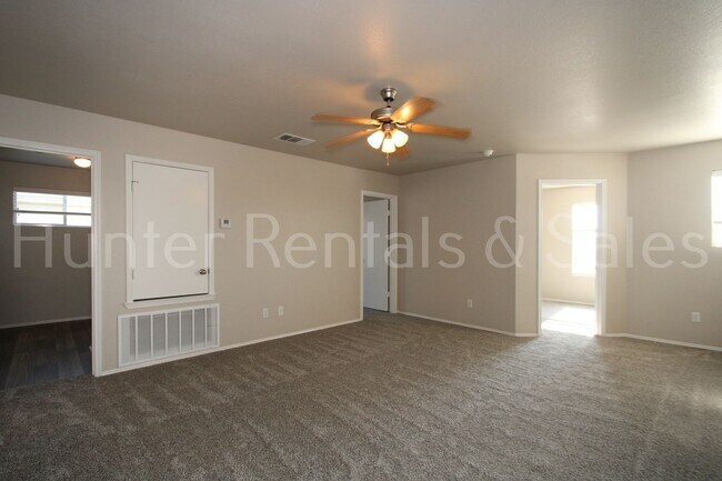 Building Photo - Gorgeous Two-Story Dream Home!