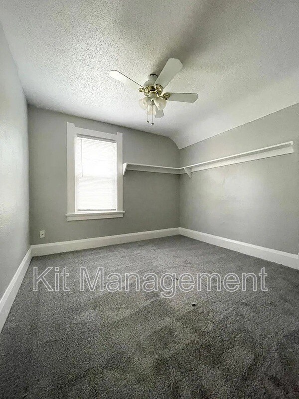 Building Photo - 581 Colima Dr