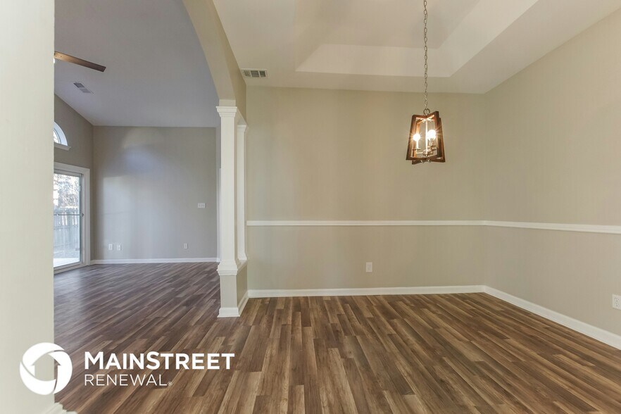 Building Photo - 9113 Fairbridge Rd